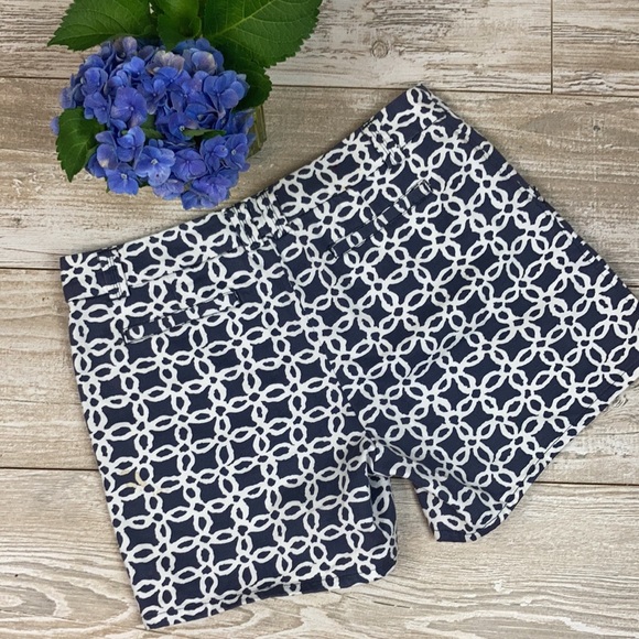 Gray and White patterned 5” shorts Merona size 8 - Picture 4 of 6